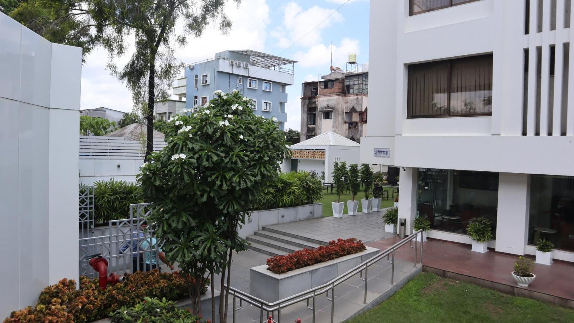 The Legend Inn @Nagpur Extérieur photo